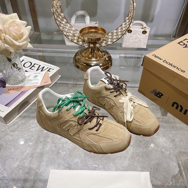 Miumiu & New Balance 530 SL Ecru suede sneakers - 1