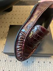 YSL Loafer loafers in black or brown eel leather with a gold-tone logo - 6