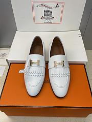 Hermès Royal loafer in white leather with gold H buckle - 1