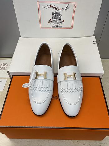 Hermès Royal loafer in white leather with gold H buckle