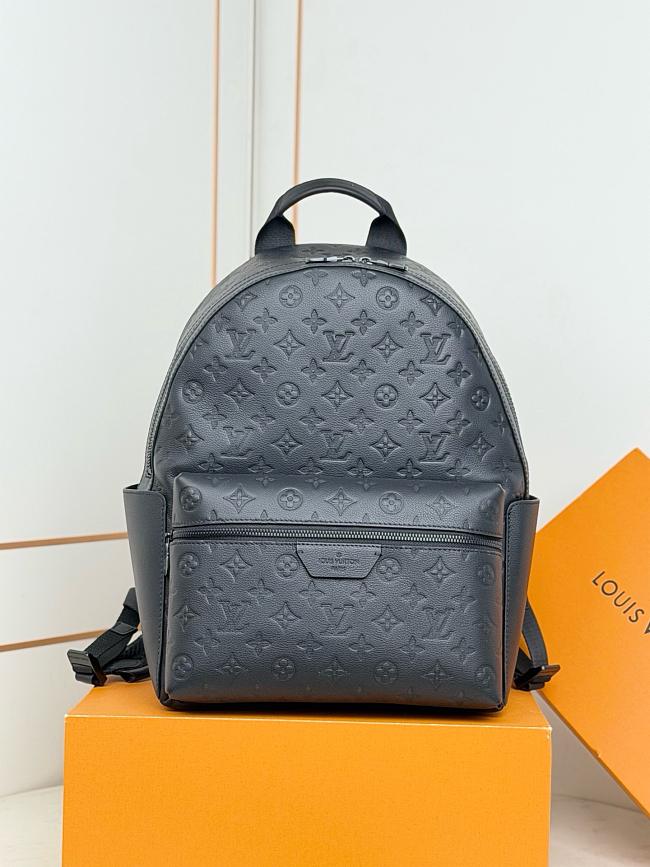 Louis Vuitton M46553 Discovery Backpack in Black - 29x38x20cm - 1