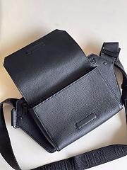 Louis Vuitton Aerogram Takeoff Sling bag in black - 30x16x3cm - 2
