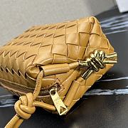 Bottega Veneta Mini Loop camera bag in camel-colored - 17x10x6cm - 4