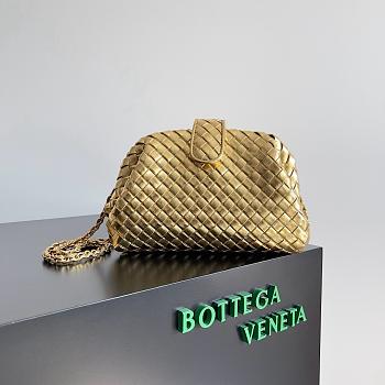 Bottega Veneta Lauren 1980 with Chain Intrecciato Nappa Medium clutch bag 27x15x8cm