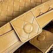 BOTTEGA VENETA  Andiamo Small Intrecciato leather tote bag 25x22x10.5cm - 3