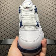 Air Jordan 4 Retro  - 5