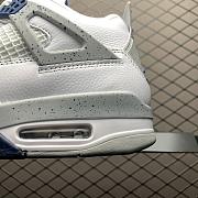 Air Jordan 4 Retro  - 4