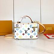 LV x TM Vanity Chain Pouch 11.5x6.5x19 - 4