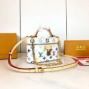 LV x TM Vanity Chain Pouch 11.5x6.5x19 - 6