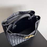 Bottega Veneta Medium Andiamo Fondant Handbag, Black, 32cm - 3
