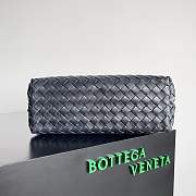 Bottega Veneta Medium Andiamo Fondant Handbag, Black, 32cm - 2