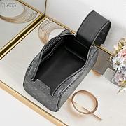 Louis Vuitton Dopp Kit 28x15x16.5 - 6