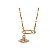 Lucrece Pendant Necklace - 3