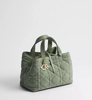 Medium Dior Toujours Bag Cedar Green Macrocannage Suede Goatskin 28.5x19x21.5